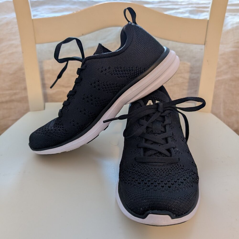 APL TechLoom Pro Sneakers - Black